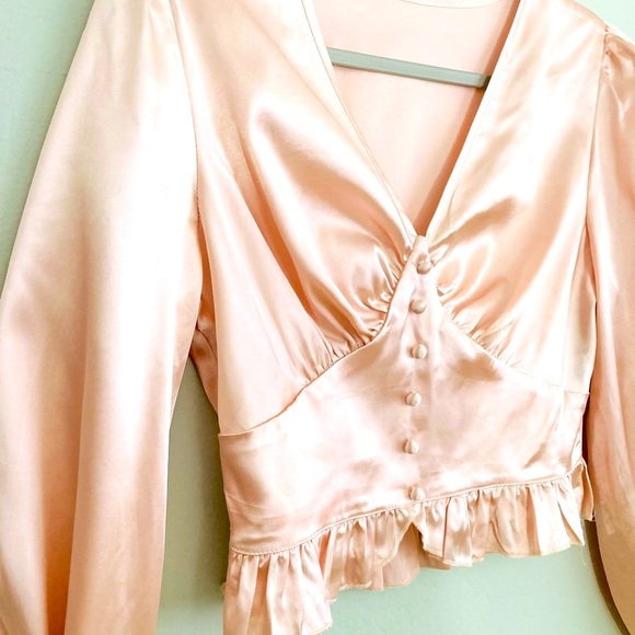 SHEIN blush pink crop satin blouse S - Picture 2 of 6